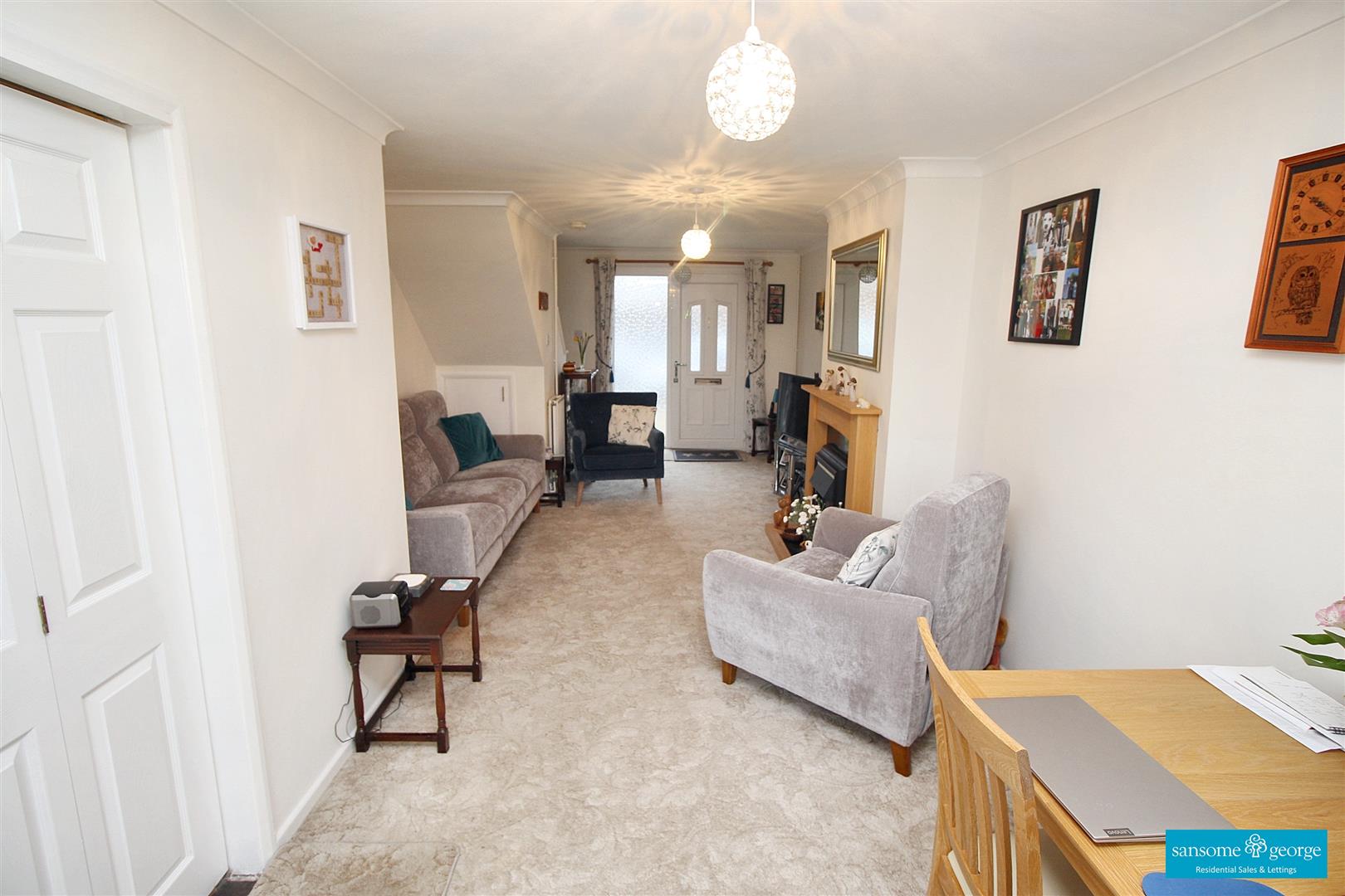 3 bed property in Kentwood Close, Reading